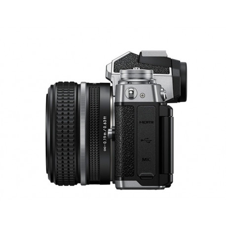 Nikon Z fc  Silver +DX 16-50 VR + SD 64Gb Nikon Z fc  Silver +DX 16-50 VR + SD 64Gb