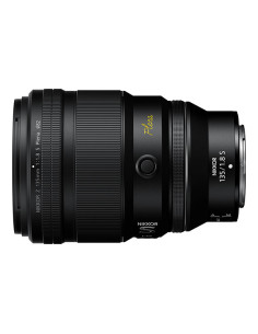 NIKKOR Z 135mm f/1.8 S Plena