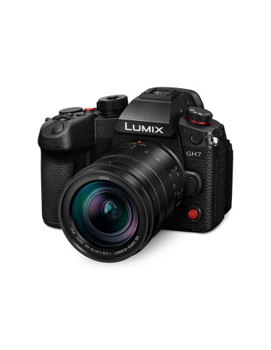 Panasonic Lumix GH7 + 12/60 F-2.8-4 ASPH DG Vario Elmarit Panasonic Lumix GH7 + 12/60 F-2.8-4 ASPH DG Vario Elmarit
