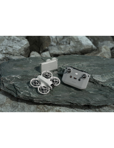 DJI Neo Fly More Combo DJI Neo Fly More Combo