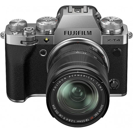 Fuji X-T4 Silver + XF 18-55f2,8-4 R