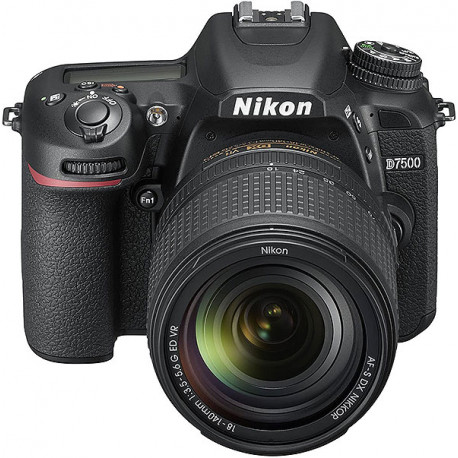 Nikon D 7500 + AF-S 18-140 VR Nikon D 7500 + AF-S 18-140 VR